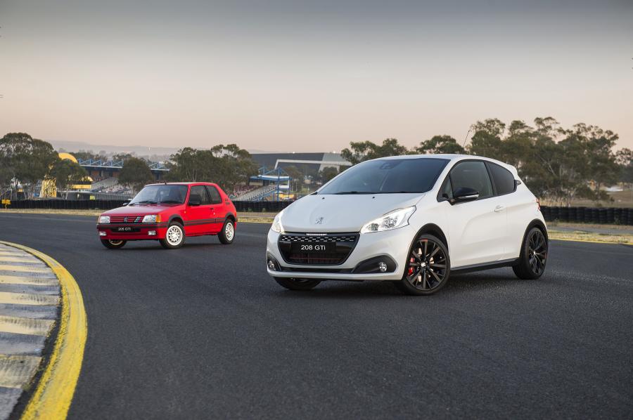  Peogeot 208 GTi Edition Definitive 2018 года  (AU) (фото 8 из 9)